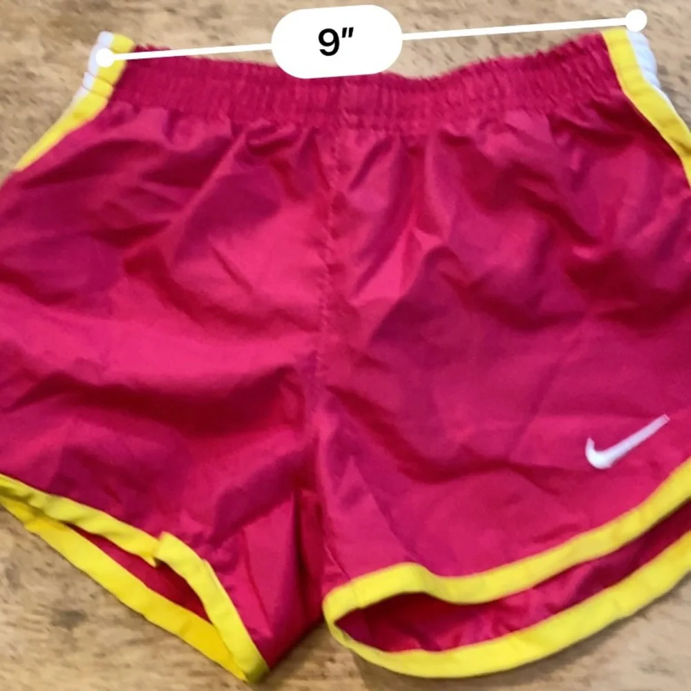 Nike‎ Dri Fit Girl’s Size 6X Hot Pink Athletic Shorts